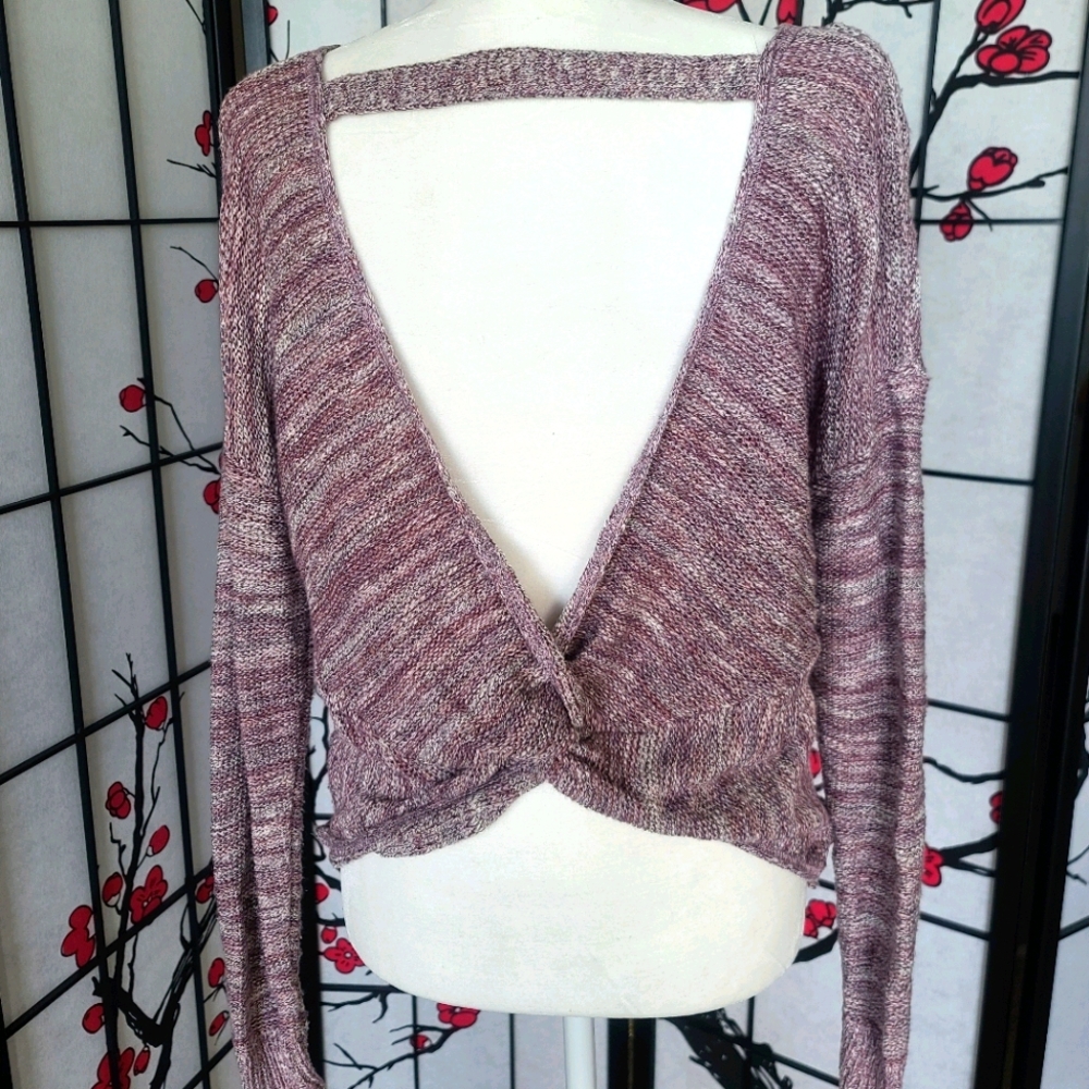 Express Sweater - Picture 2 of 3